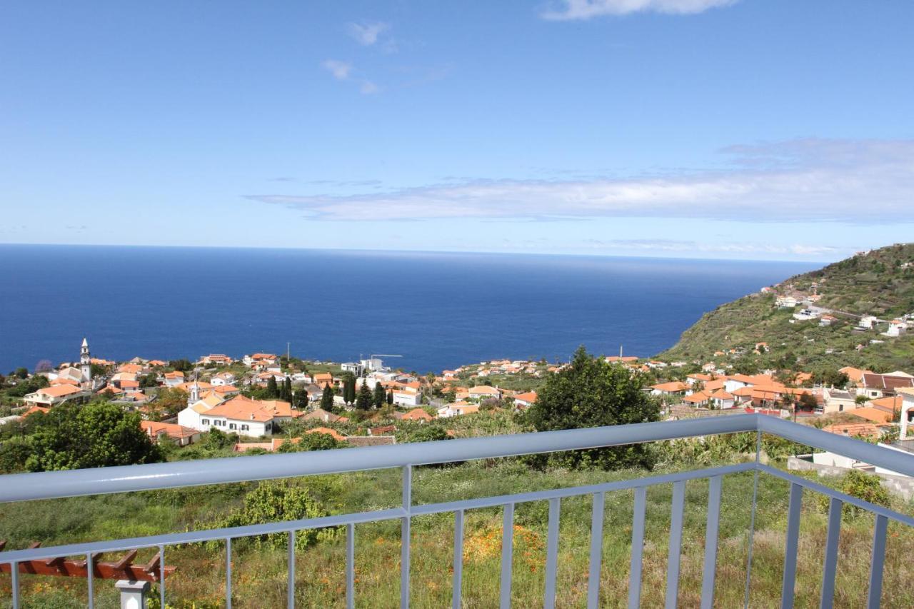 Villa Abreu - A Wonderful Ocean View Calheta  Buitenkant foto