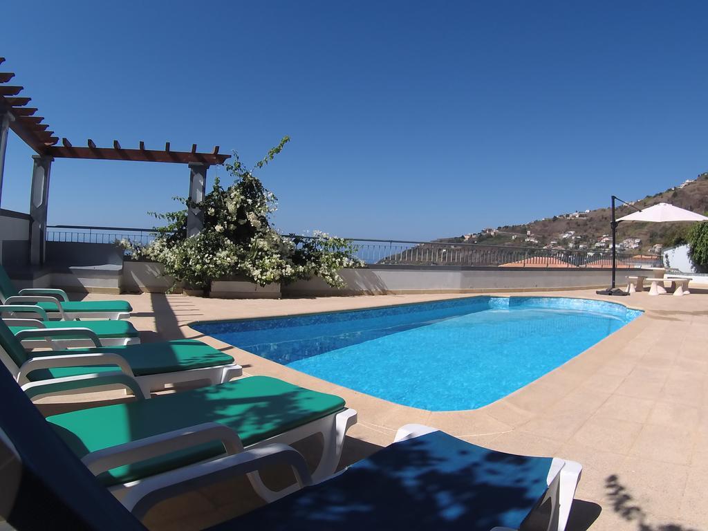 Villa Abreu - A Wonderful Ocean View Calheta  Buitenkant foto