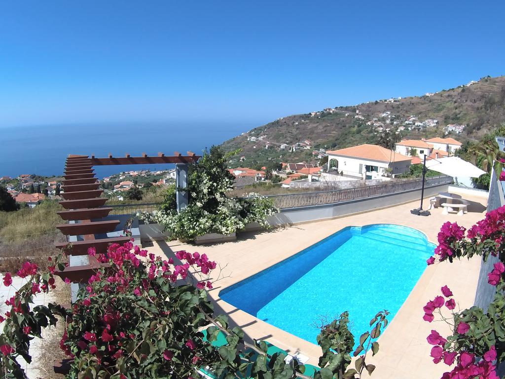 Villa Abreu - A Wonderful Ocean View Calheta  Buitenkant foto