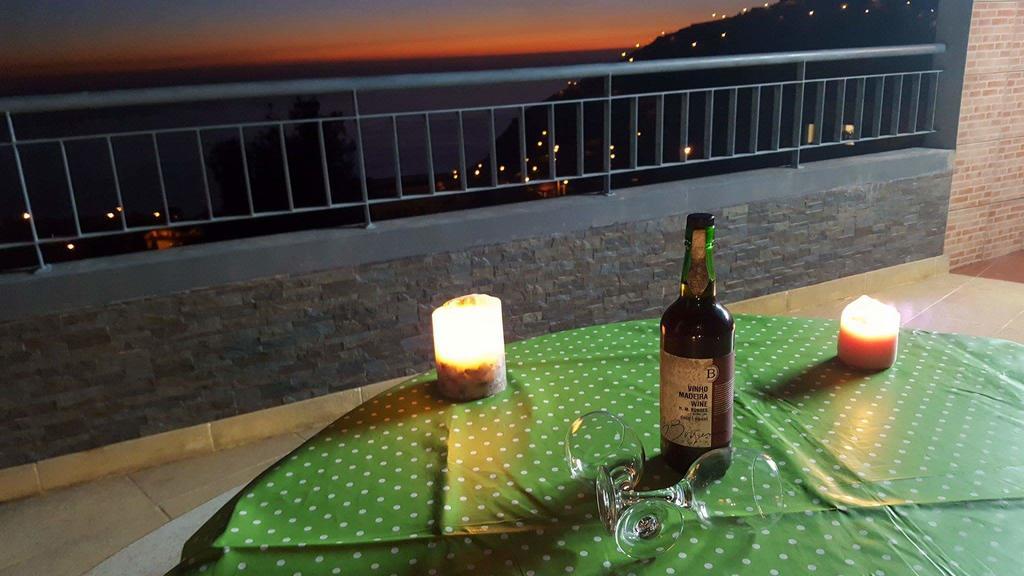 Villa Abreu - A Wonderful Ocean View Calheta  Buitenkant foto
